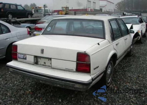 1989 Oldsmobile Delta 88 z USA, uszkodzony, nr VIN 1G3HY54C3KW383090